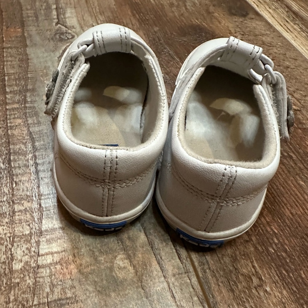 Toddler keds size 7